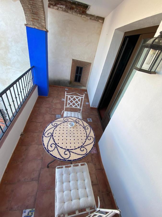 Hotel Rural La Posada De Las Cigueenas Jerez De Los Caballeros Eksteriør bilde