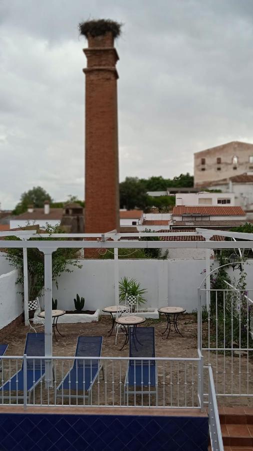 Hotel Rural La Posada De Las Cigueenas Jerez De Los Caballeros Eksteriør bilde