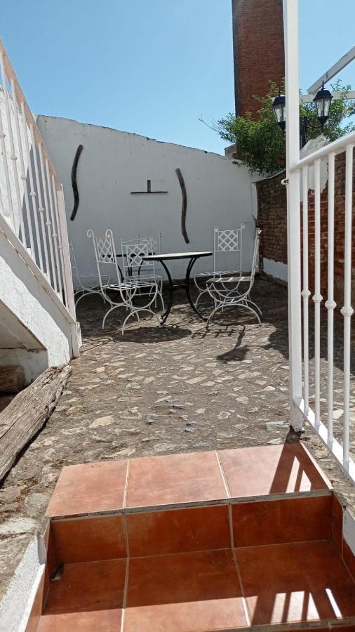 Hotel Rural La Posada De Las Cigueenas Jerez De Los Caballeros Eksteriør bilde