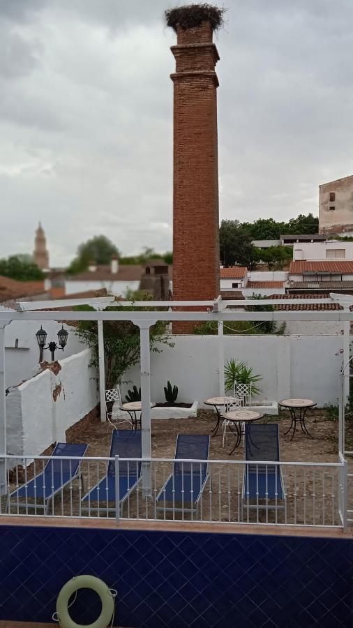 Hotel Rural La Posada De Las Cigueenas Jerez De Los Caballeros Eksteriør bilde