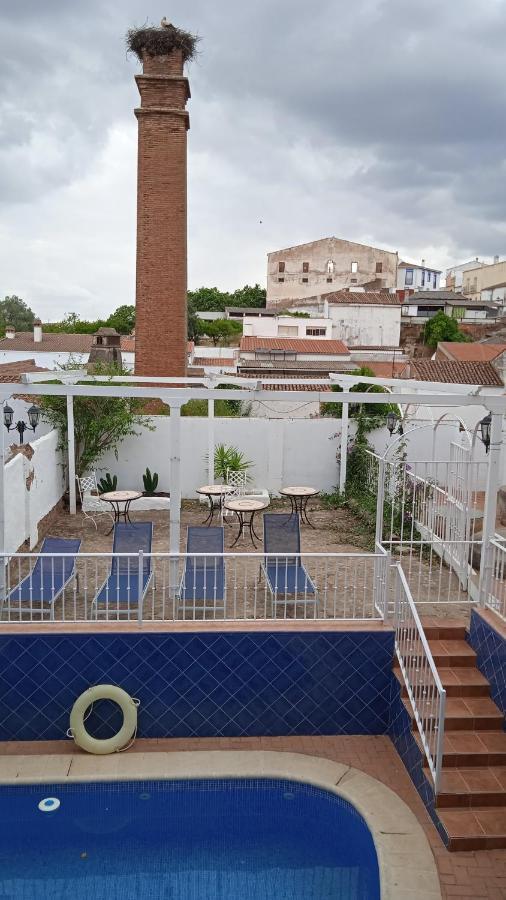 Hotel Rural La Posada De Las Cigueenas Jerez De Los Caballeros Eksteriør bilde