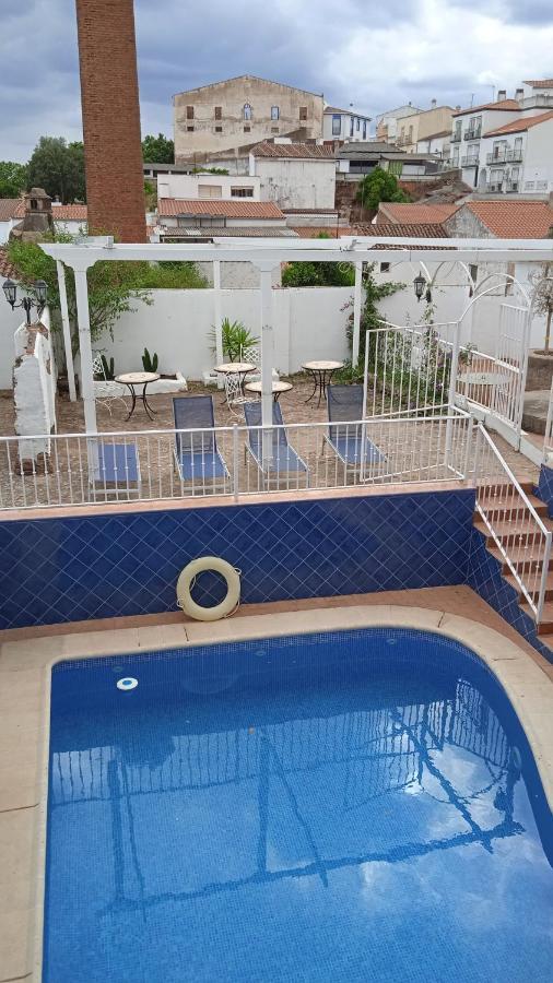 Hotel Rural La Posada De Las Cigueenas Jerez De Los Caballeros Eksteriør bilde