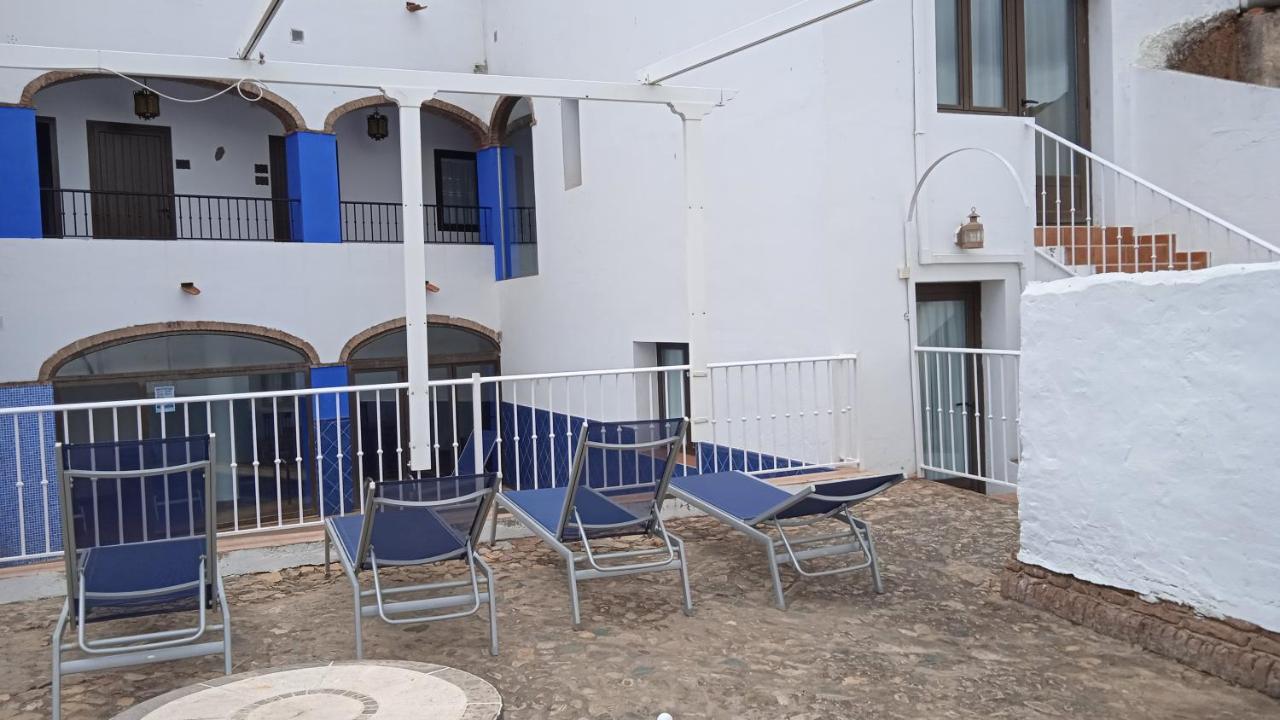 Hotel Rural La Posada De Las Cigueenas Jerez De Los Caballeros Eksteriør bilde