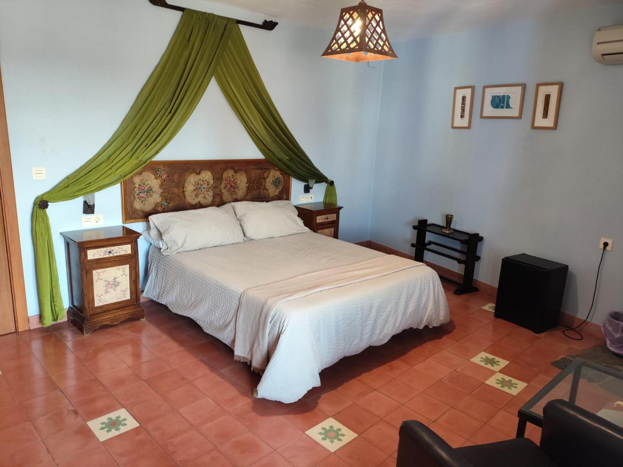 Hotel Rural La Posada De Las Cigueenas Jerez De Los Caballeros Eksteriør bilde